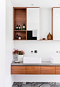 Straight-line wooden bathroom furniture and square countertop washbasins