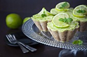 No-bake lime cupcakes with avocado and cashew