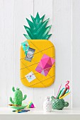 DIY pineapple memo board