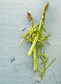 Peeled green asparagus