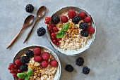 Overnight oats and berries