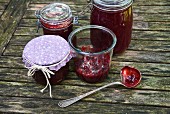 Cold-stirred lingonberry compote
