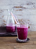 Red cabbage and pineapple smoothie - 'Bellydance'