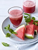 Wassermelonen-Smoothie mit Minze