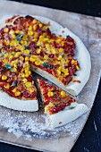 Glutenfreie Pizza mit Mais und Thymian