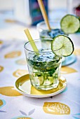 Mojitos with lime slices