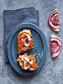 Rye bread with roasted pumpkin and pancetta