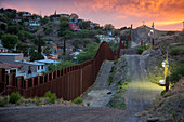 US-Mexico border fence, Arizona, USA