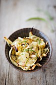 Oven-roasted parsnips with almonds (vegan)