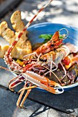 Fischsuppe mit Meeresfrüchten im Restaurant 'Chuflay', Portofino, Ligurien, Italien