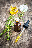 Rosemary essential oils (Rosmarinus officinalis)