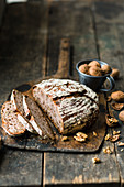 No-knead walnut bread