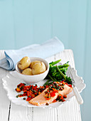 Salmon with capers, potatoes and broccoli