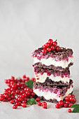 Chocolate crust and red currant cheesecake squares