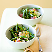Green bean salad with potatoes and dill