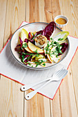 Goat's cheese and apple salad with walnuts