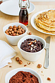 Chocolate and hazelnut cream with crepes