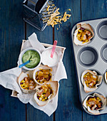 Tortilla cups with chicken, sweetcorn and kidney beans