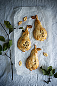 Pear slices in puff pastry topped with fig jam (vegan)