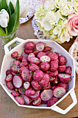 Fried radishes with chives