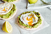 Quick pita pizza with avocado and fried eggs