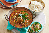 Rindfleisch-Curry mit Erdnüssen und Reis (Thailand)