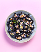 Mussels a la creme with bacon