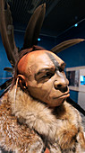 Feathered Neanderthal, museum display