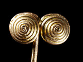 Gold pin from Cueva Mayor site, Spain