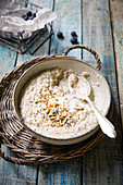 Low-carb porridge with chia seeds
