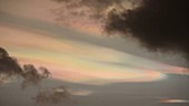 Iridescent cloud colours