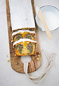 Mandarin and poppyseed loaf cake