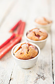 Rhubarb muffins (gluten-free)