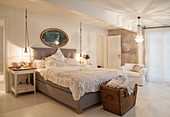 Lamps and lights in vintage, country-house-style bedroom