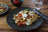 Tagliatelle with chanterelles and cherry tomatoes