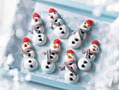 Meringue snowmen for Christmas