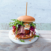 A grilled pulled beef burger with tarragon aioli