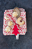 Vanilla biscuits and almond biscuits on a star cloth