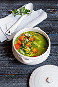 Colourful asparagus soup (low GL)