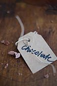 A paper tag with the inscription 'Chocolate'