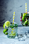 Mojitos with limes