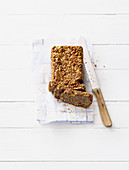 Superfood bread with nuts