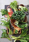 Verschiedenes grünes Blattgemüse aus der asiatischen Küche