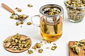 Dried hops (Humulus lupulus) tea