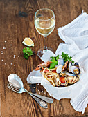 Seafood spaghetti with clams and shrimps