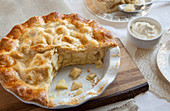 Apple pie with cream