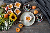 Aprikosenkuchen vom Blech zum Espresso