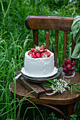 Strawberry elderflower cake with buttercream