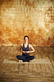 Breathing awareness (yoga position)