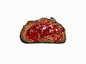 Nuss-Trockenfrüchte-Ciabatta-Toast mit Erdbeermarmelade